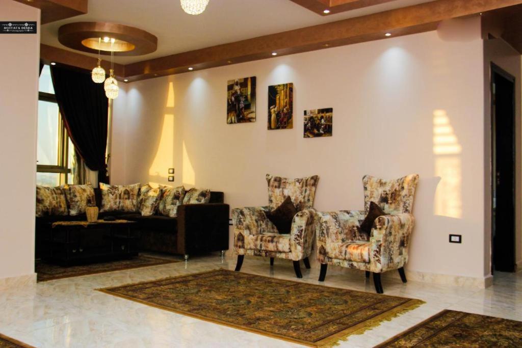 Aswan Plaza - Share Apartment Exteriör bild